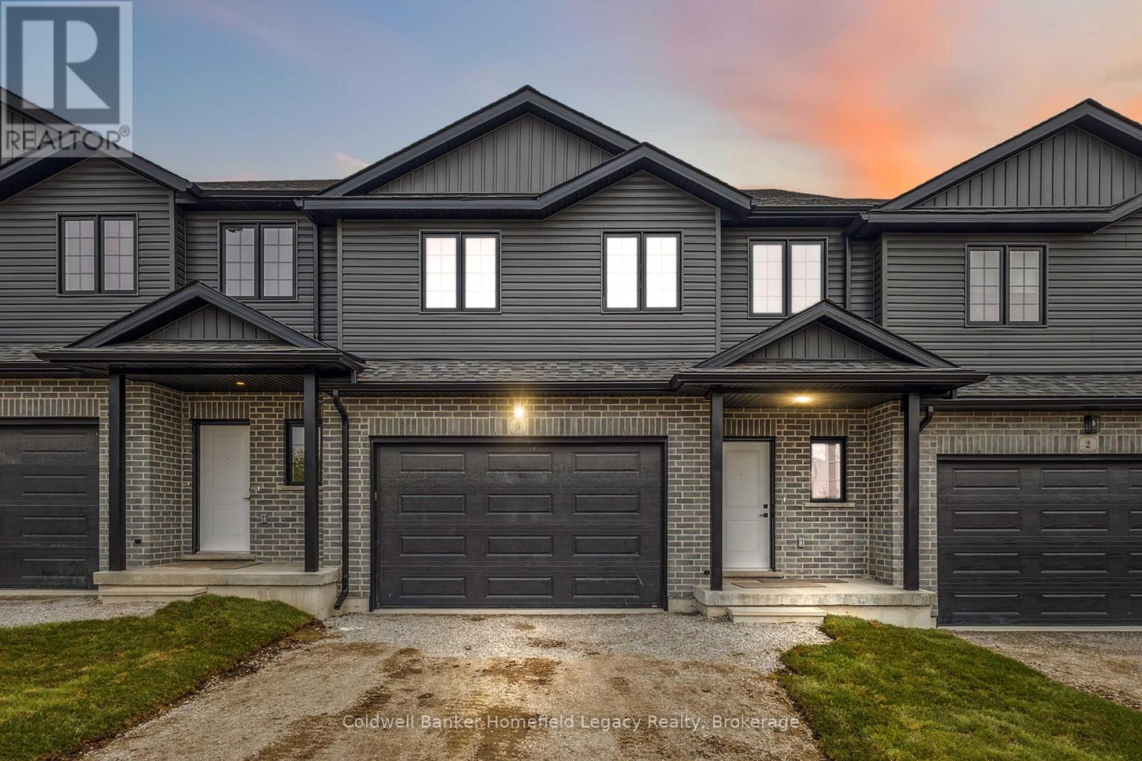 3 - 165 EGAN AVENUE E, St. Marys