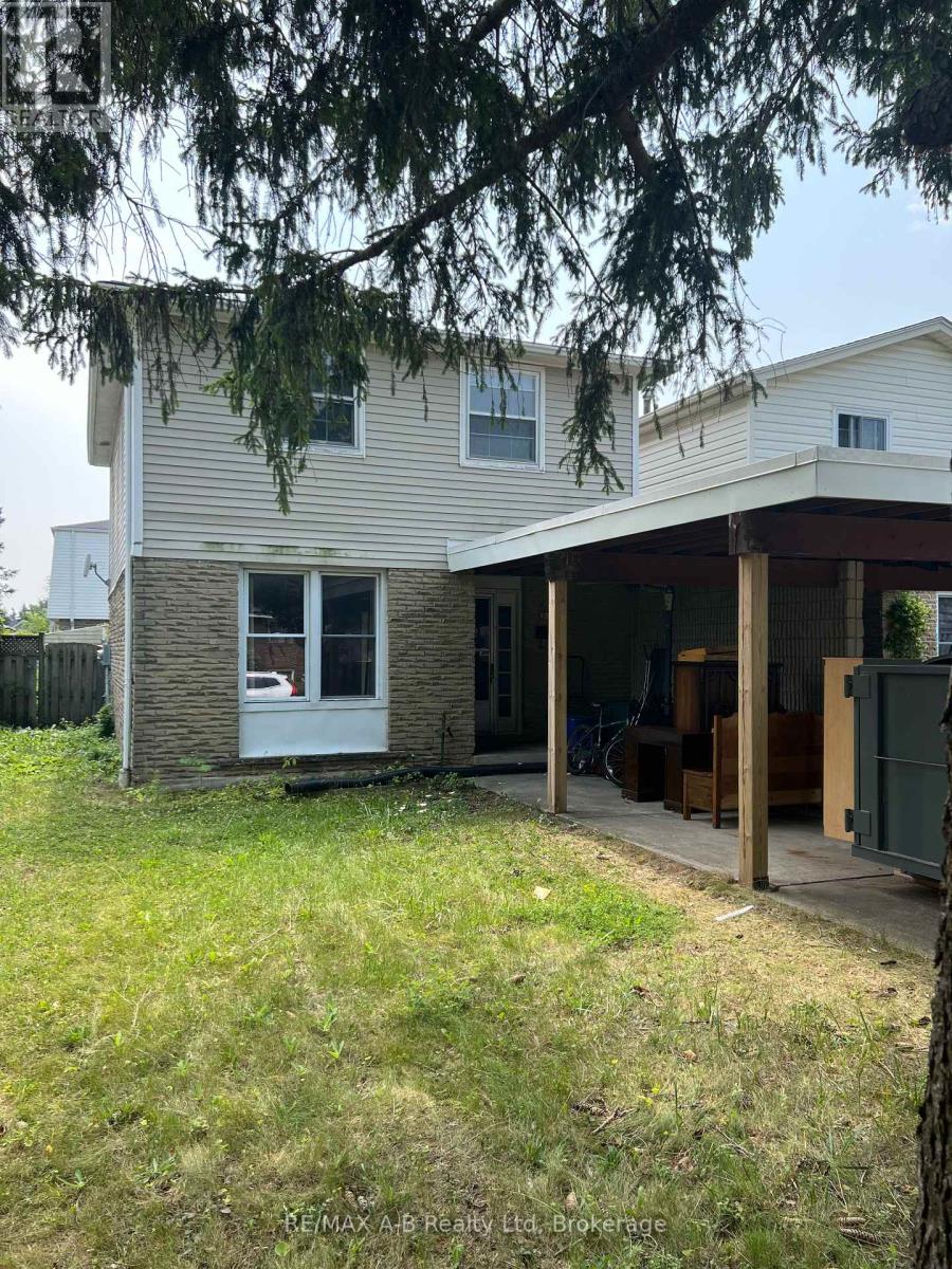 237 WILLOW STREET E, Stratford