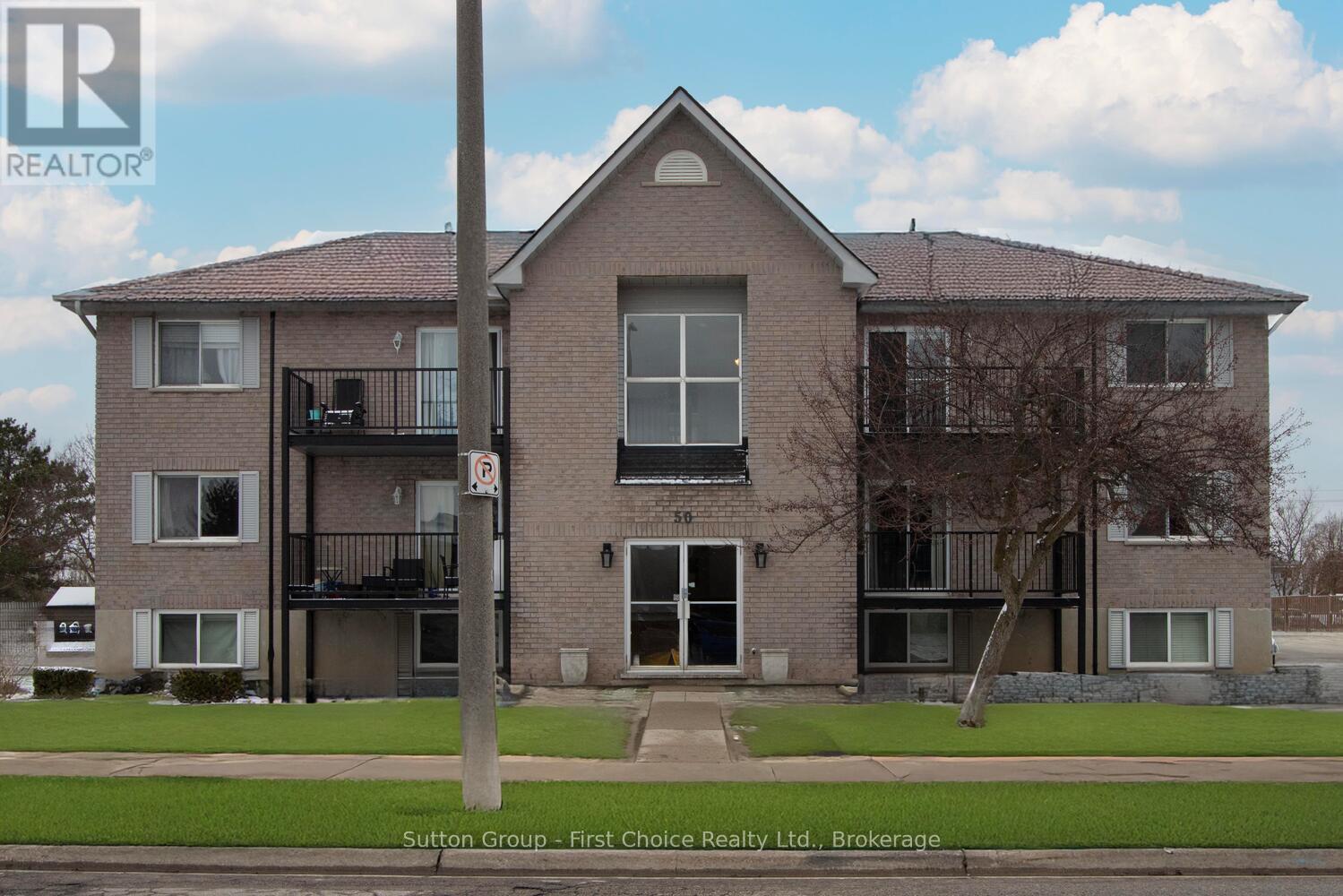 110 - 50 CAMPBELL COURT N, Stratford