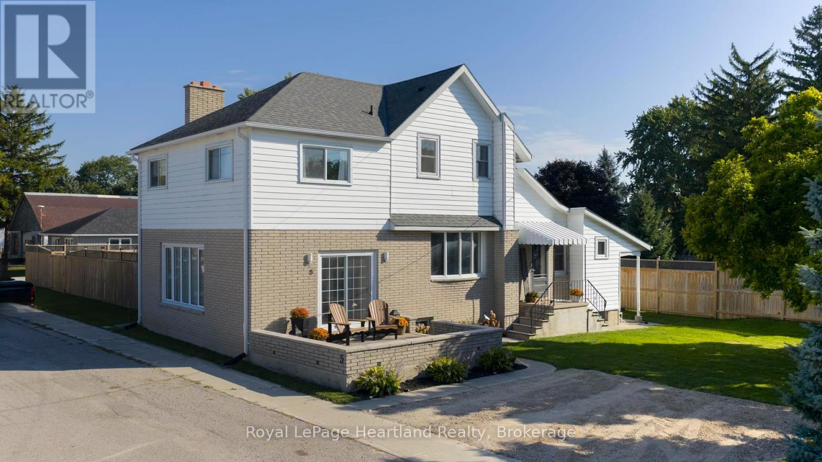 5 WILLIAM DRIVE, South Huron (Stephen)