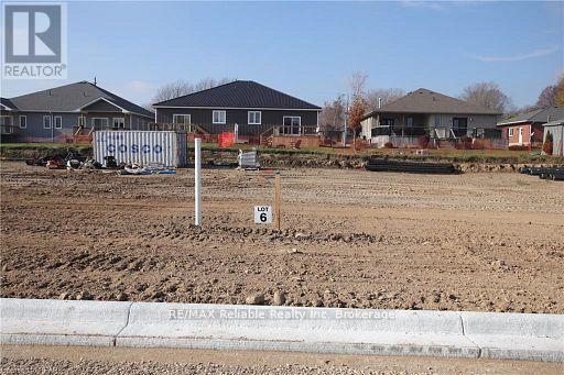 780 BRYANS DRIVE, Huron East (Brussels)