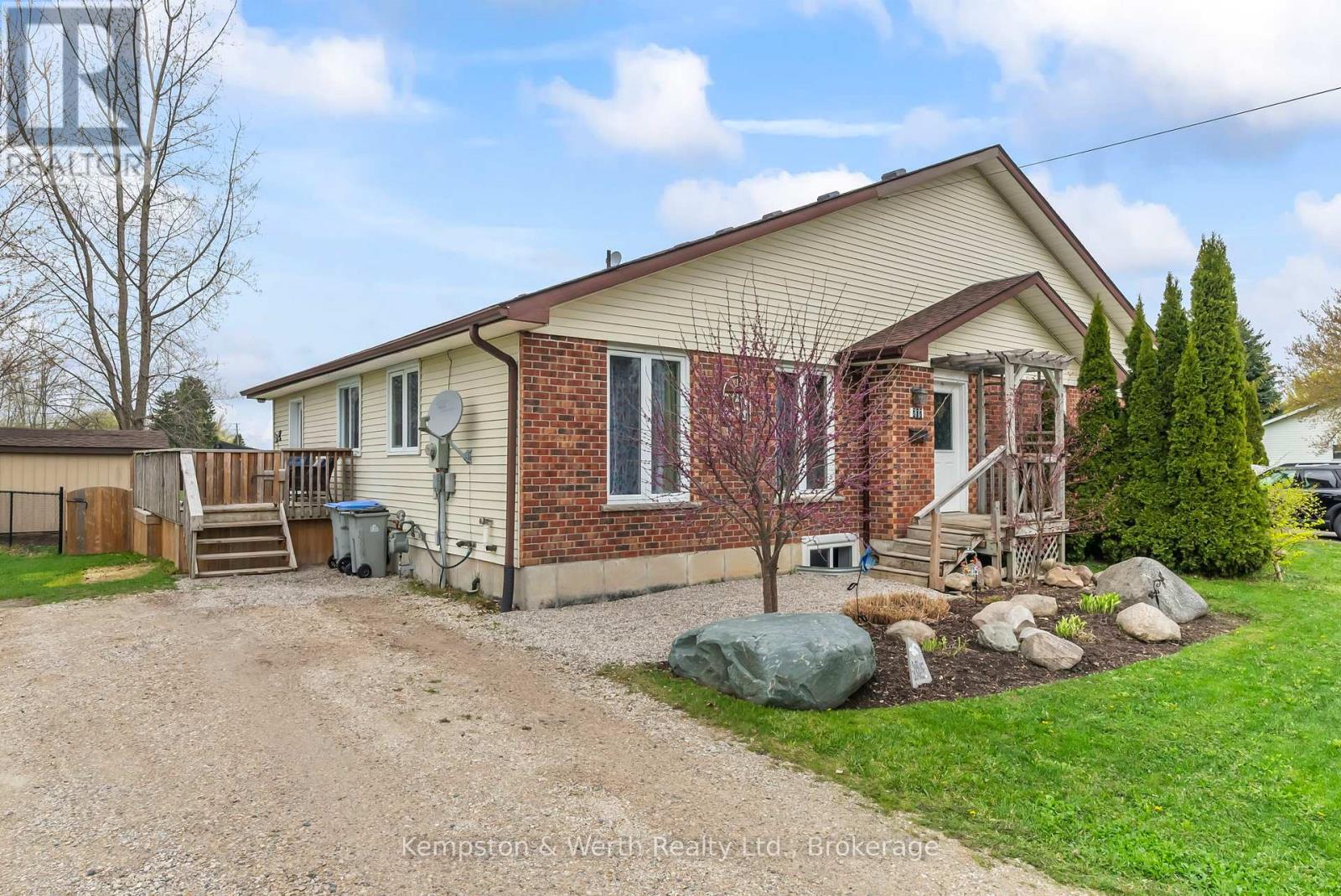 707 RESERVE AVENUE S, North Perth (Listowel)