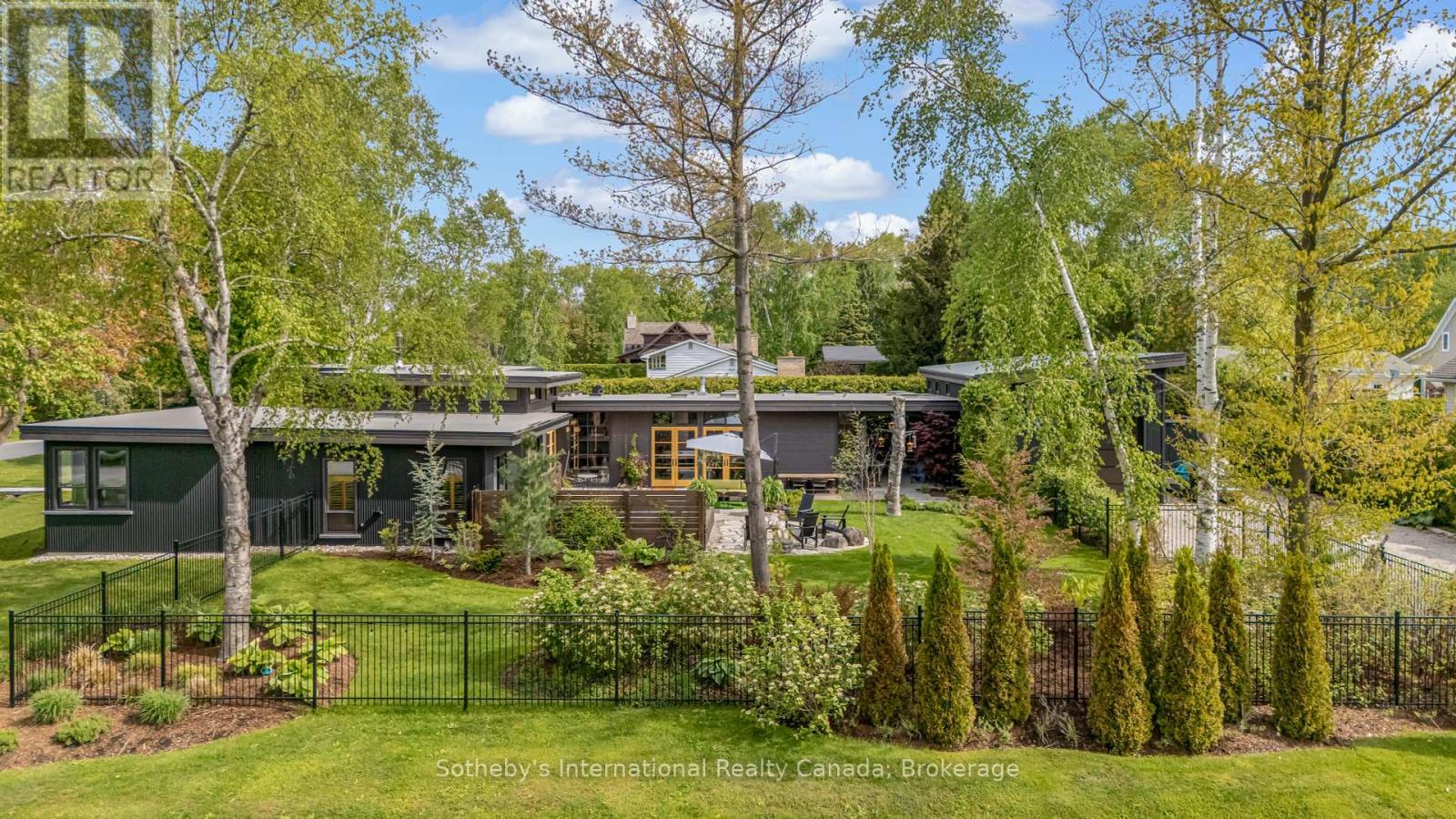 62 TUYLL STREET, Bluewater (Bayfield)