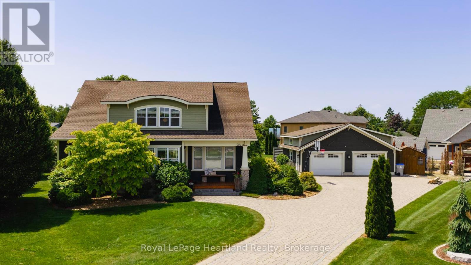 24 THIMBLEWEED DRIVE, Bluewater (Bayfield)