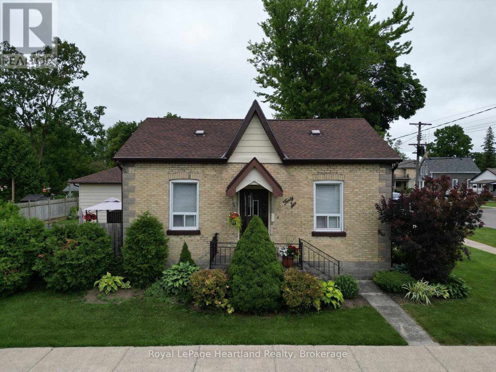 46 GIDLEY STREET W, South Huron (Exeter)
