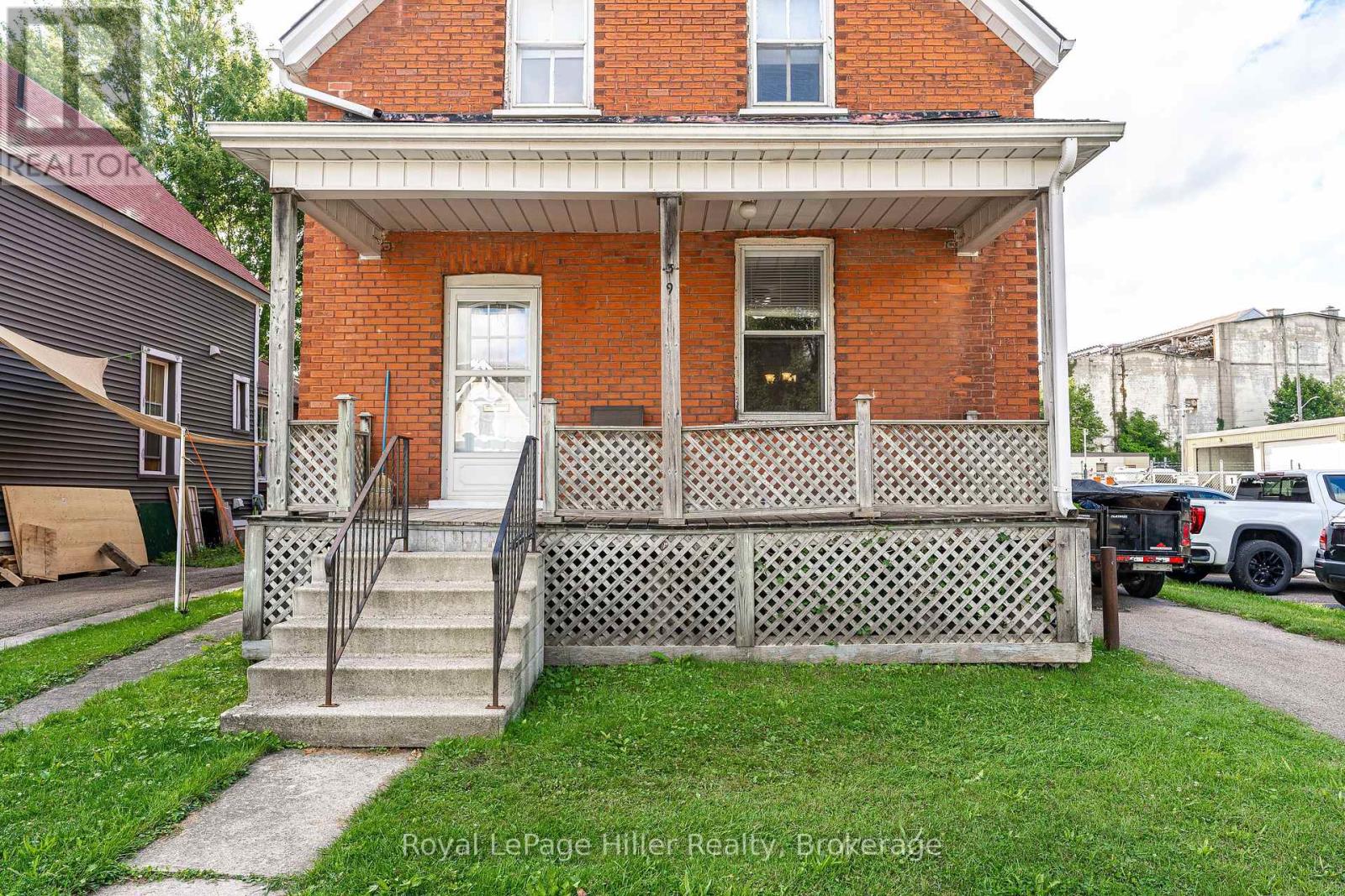 139 WELLINGTON STREET, Stratford