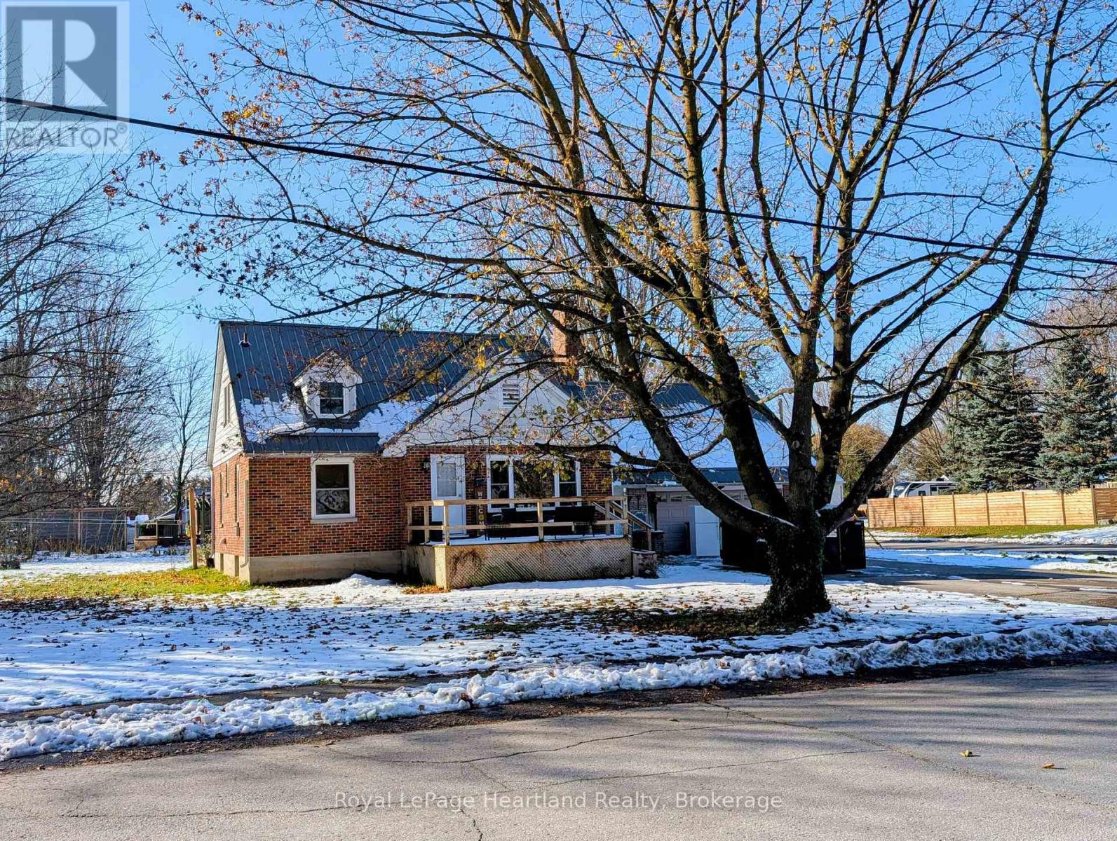 80 JOSEPH STREET, Central Huron (Clinton)