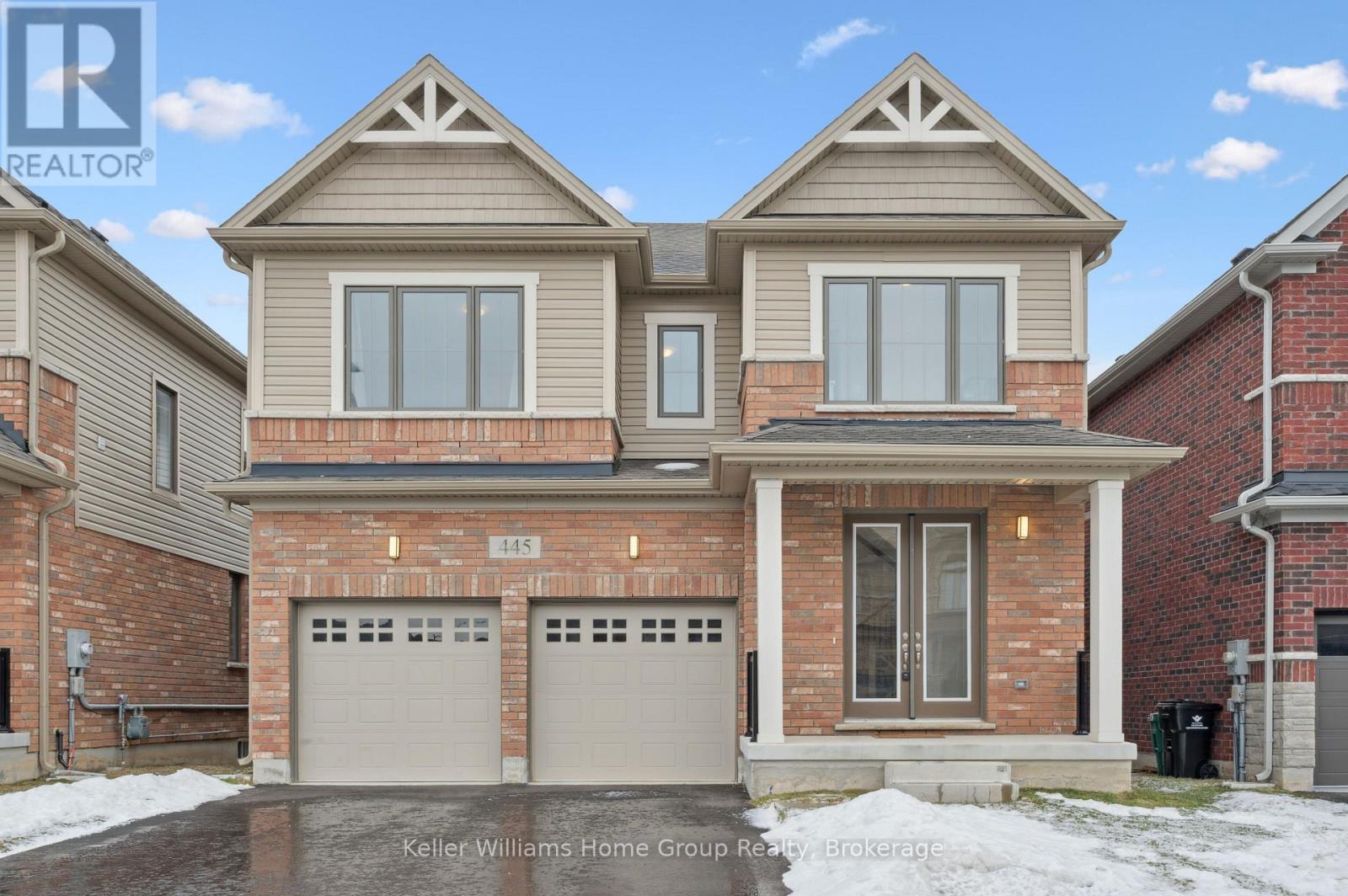 445 ROBERT WOOLNER STREET, North Dumfries