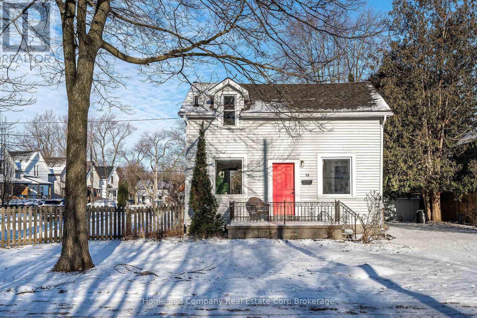 70 DUFFERIN STREET, Stratford