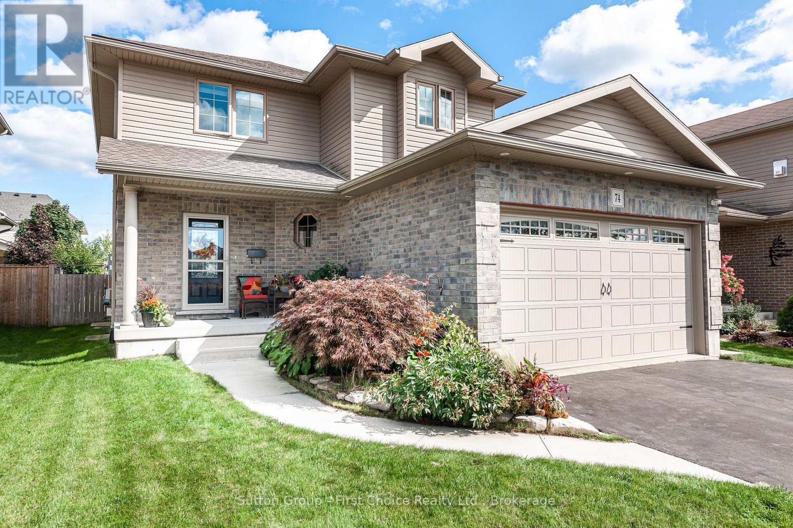 74 RUTHERFORD DRIVE, Stratford