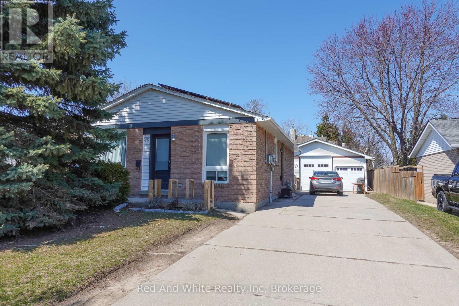 96 PATHFINDER CRESCENT, Kitchener