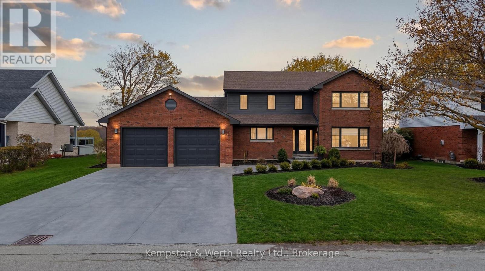 890 PERKIN CRESCENT, North Perth (Listowel)
