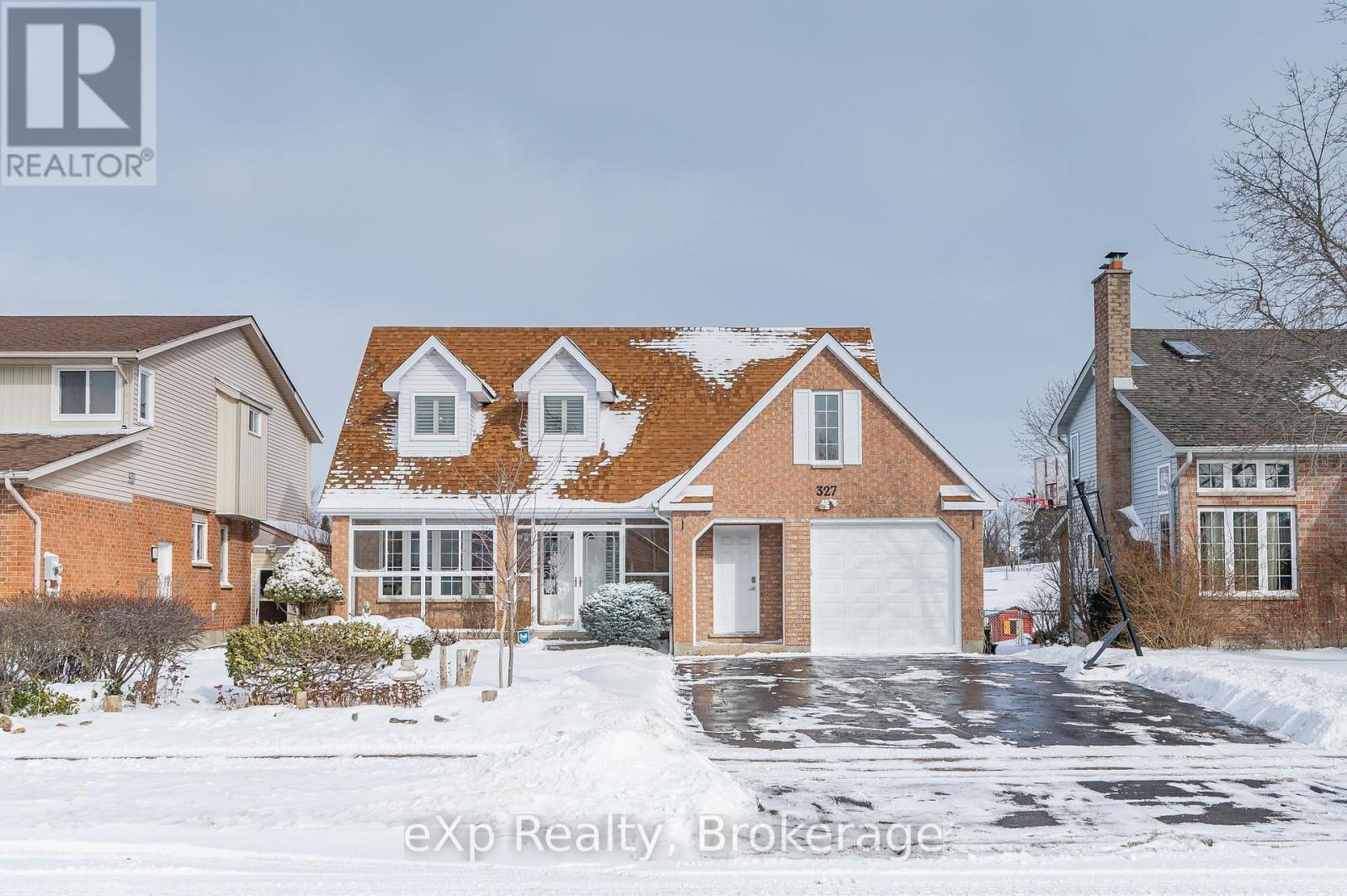 327 STEPHANIE DRIVE, Guelph (Parkwood Gardens)