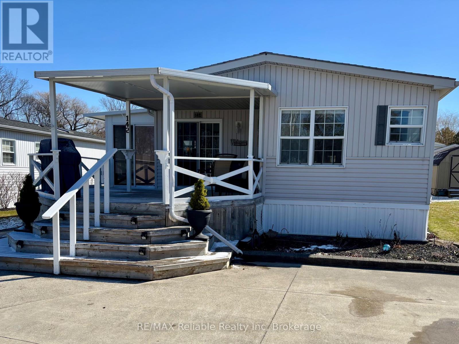 142 SANDBAGGER CRESCENT, Central Huron