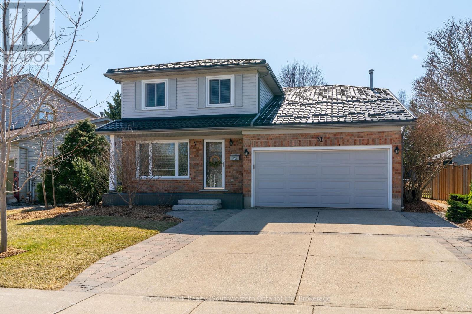 31 CHERRYWOOD DRIVE, Guelph (Willow West/Sugarbush/West Acres)