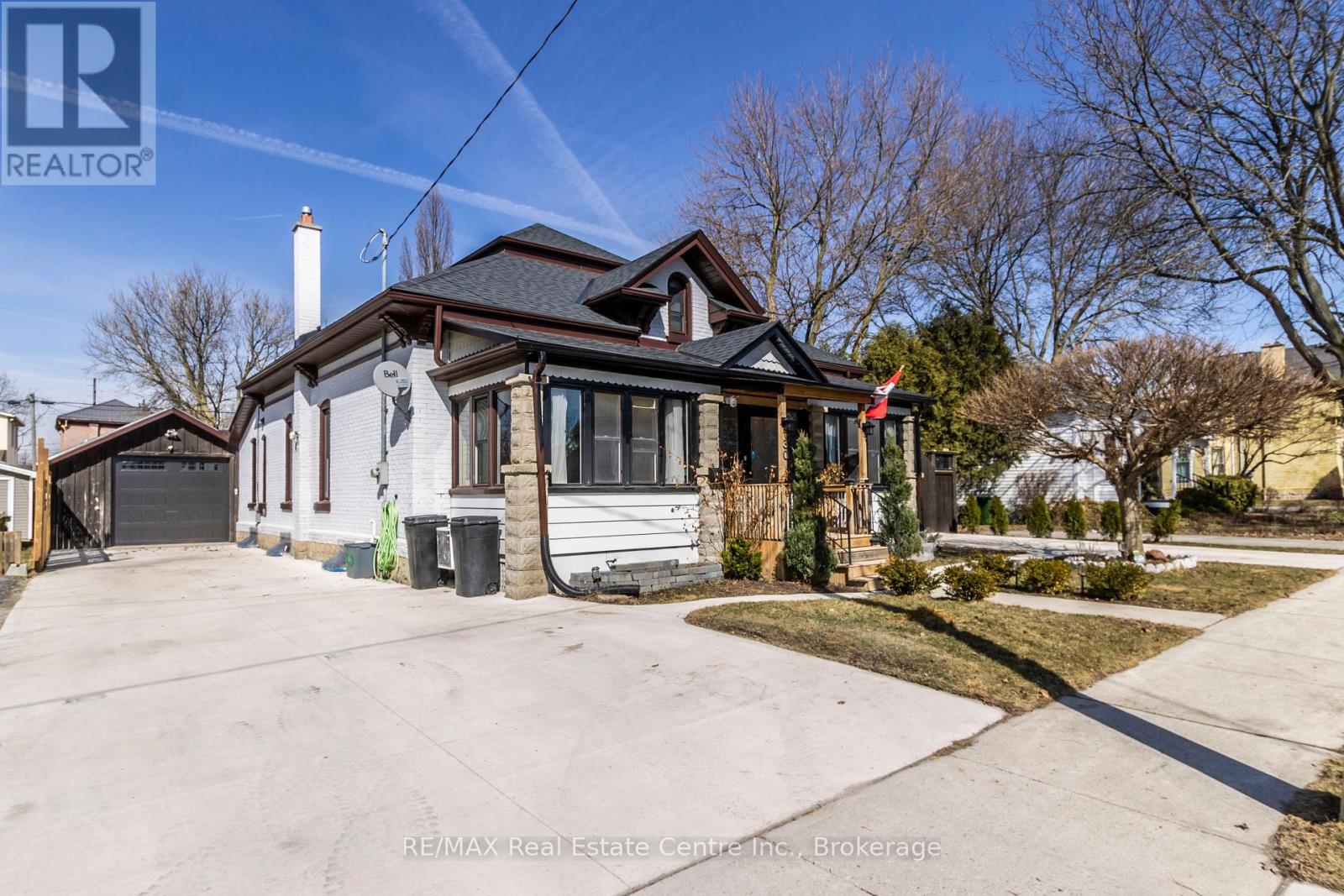 30 ERIE STREET N, St. Thomas