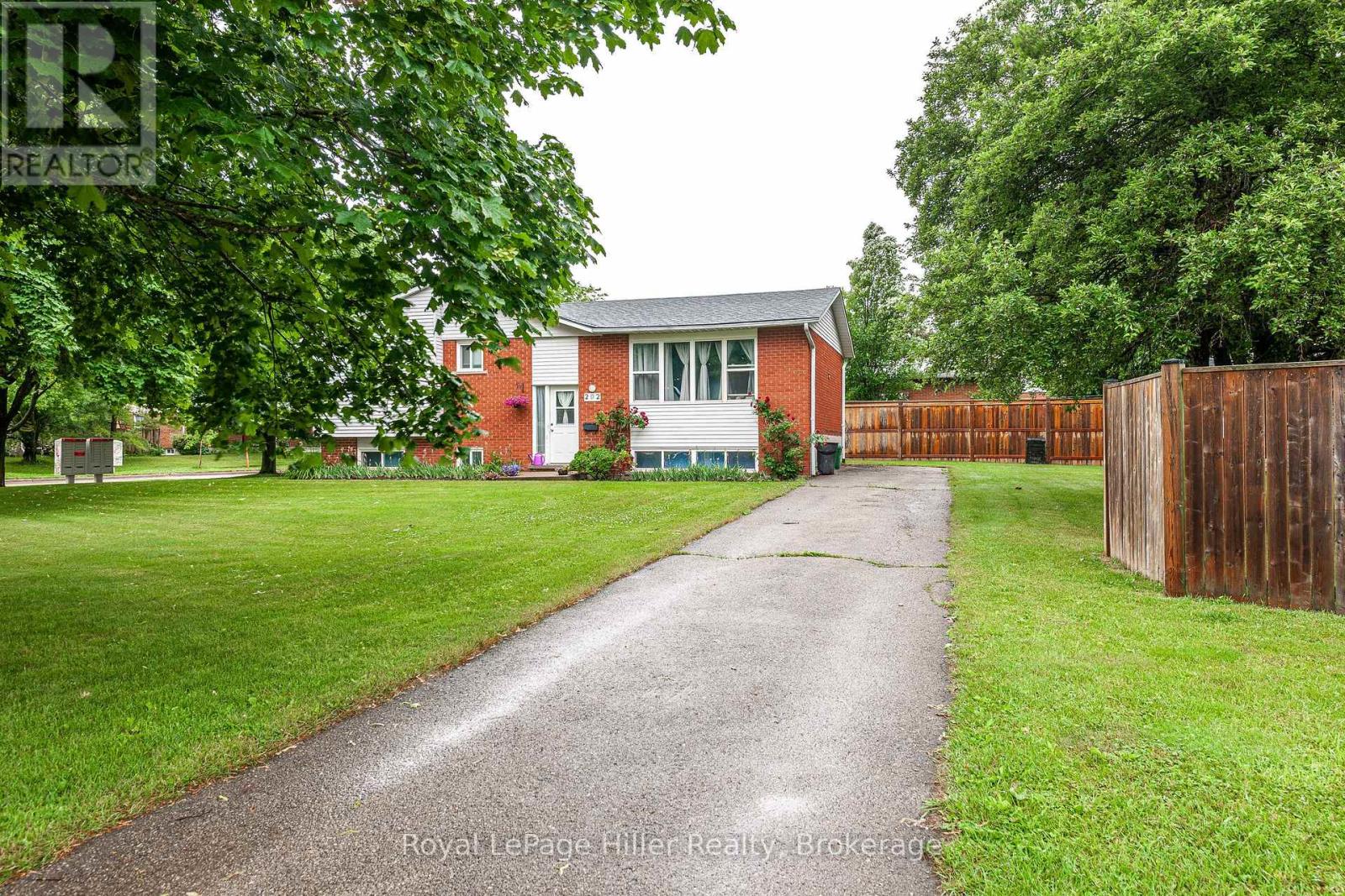 292 MAPLE AVENUE, Stratford