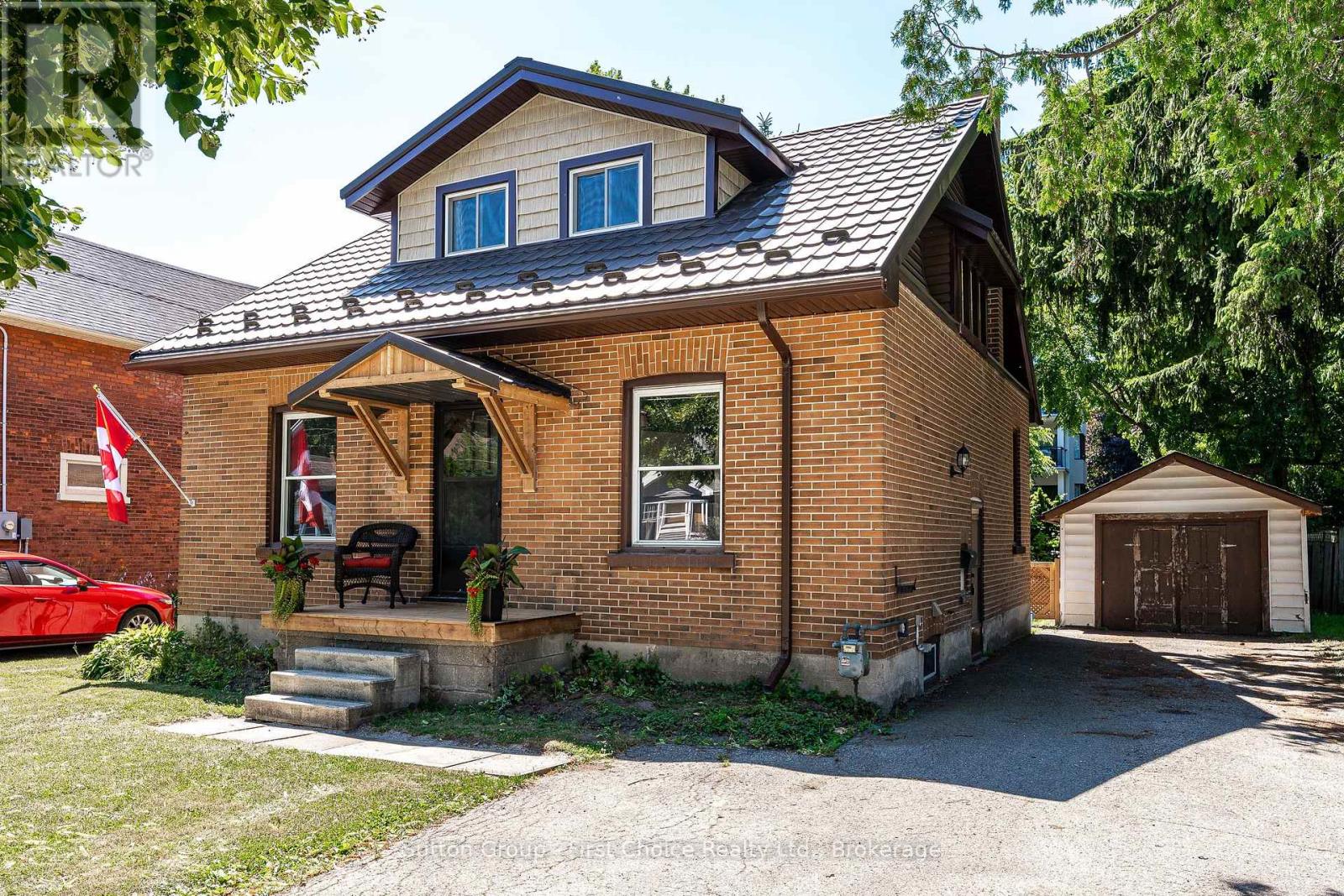 144 ROMEO STREET S, Stratford