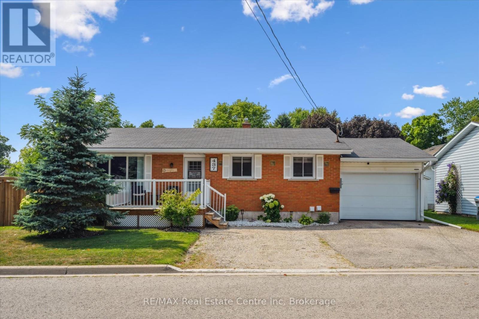 437 DAVIDSON AVENUE S, North Perth (Listowel)