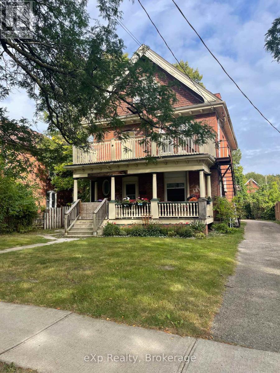 126 CHATHAM STREET, Brant (Brantford Twp)