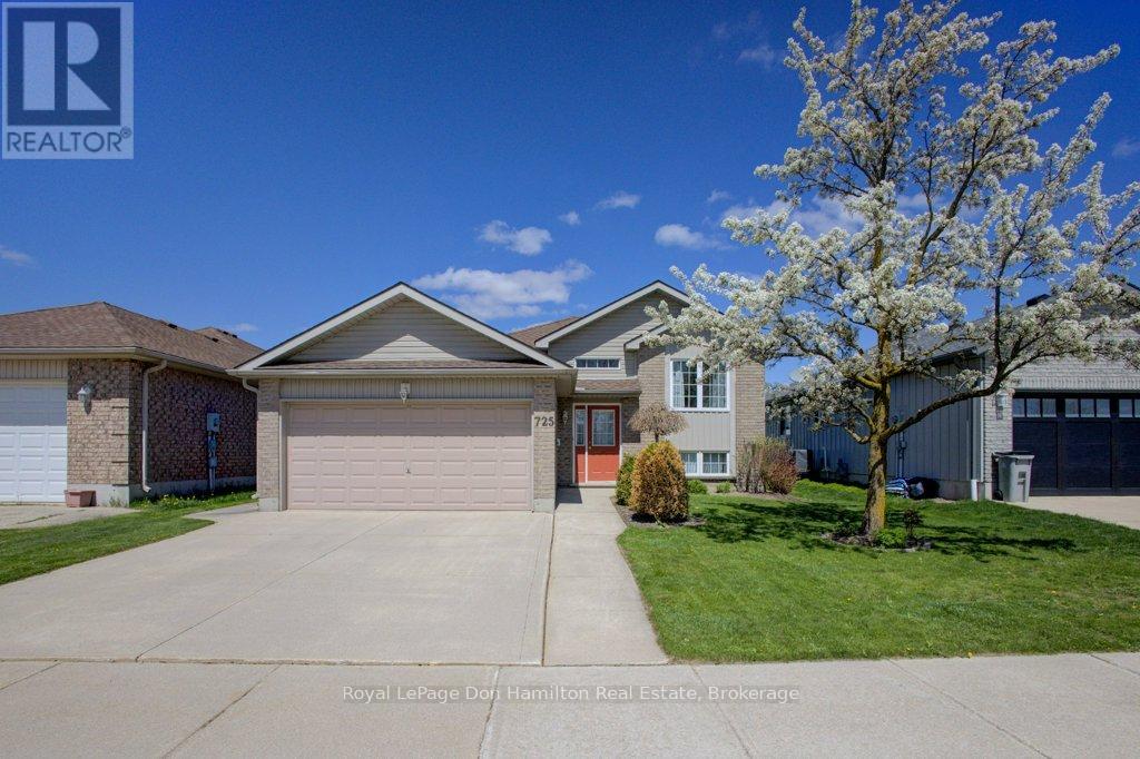 725 KINCAID STREET, North Perth (Listowel)