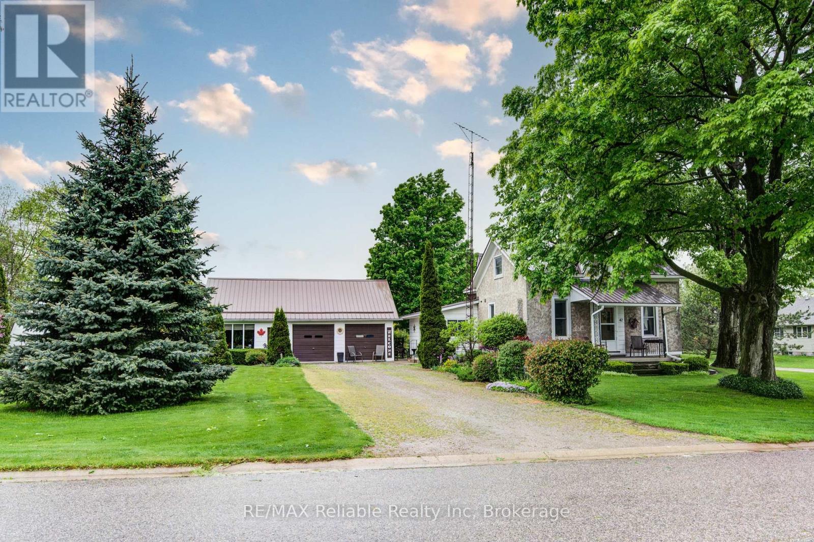 42 THIRD STREET, Huron East (Egmondville)