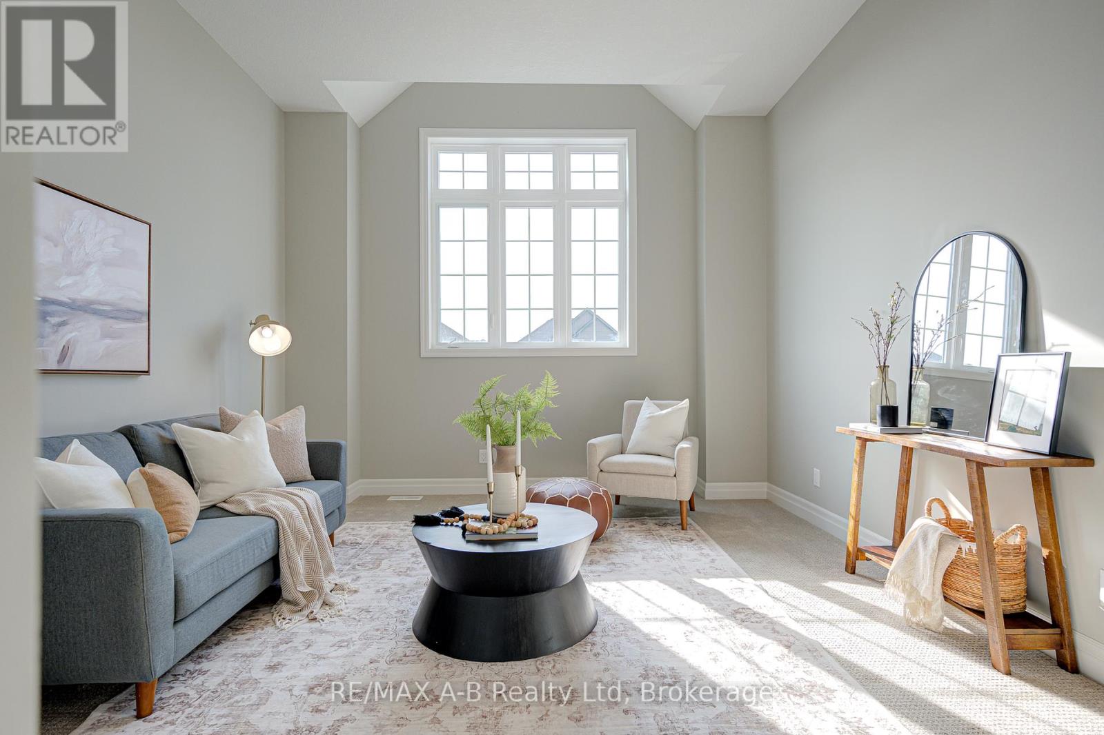 274 BRADSHAW DRIVE, Stratford