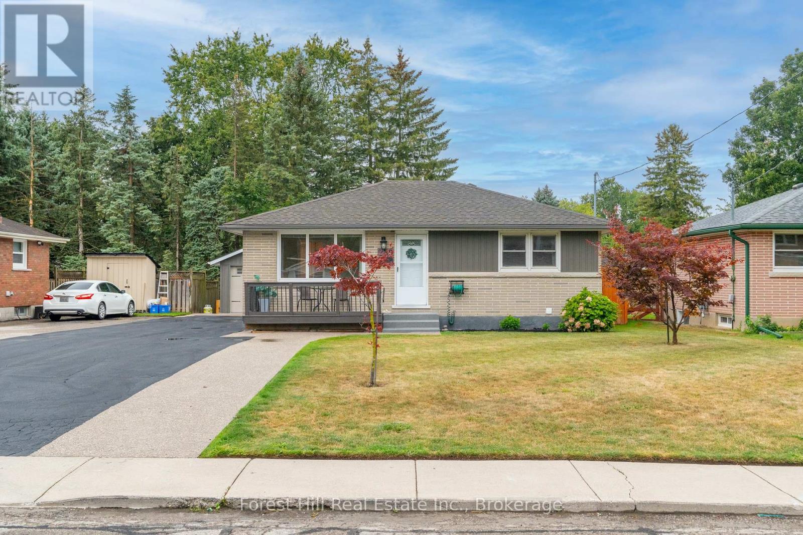 239 CLARKE STREET N, Woodstock (Woodstock - North)