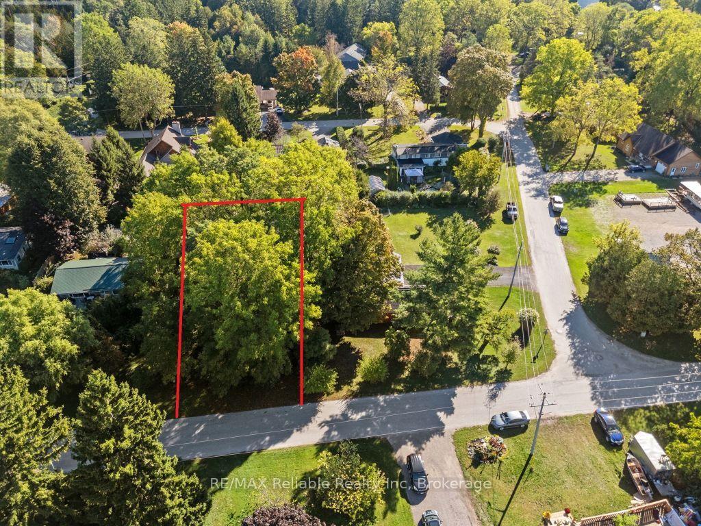 12 SARNIA STREET, Bluewater (Bayfield)