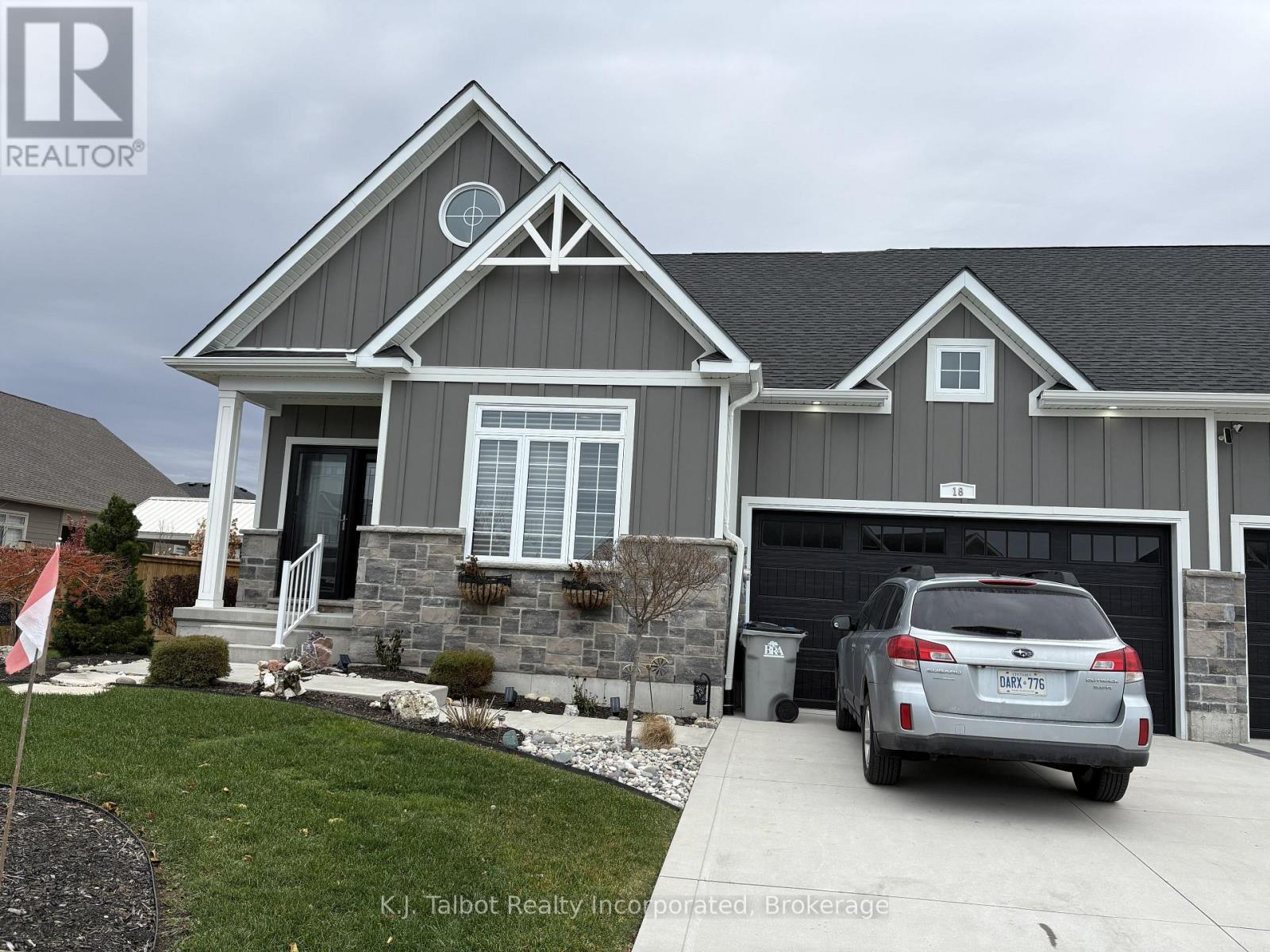18 TATTERSALL LANE, Lambton Shores (Grand Bend)