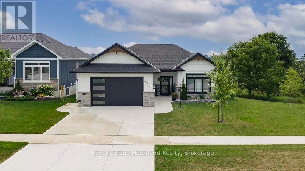 648 GLORIA STREET, North Huron (Blyth)