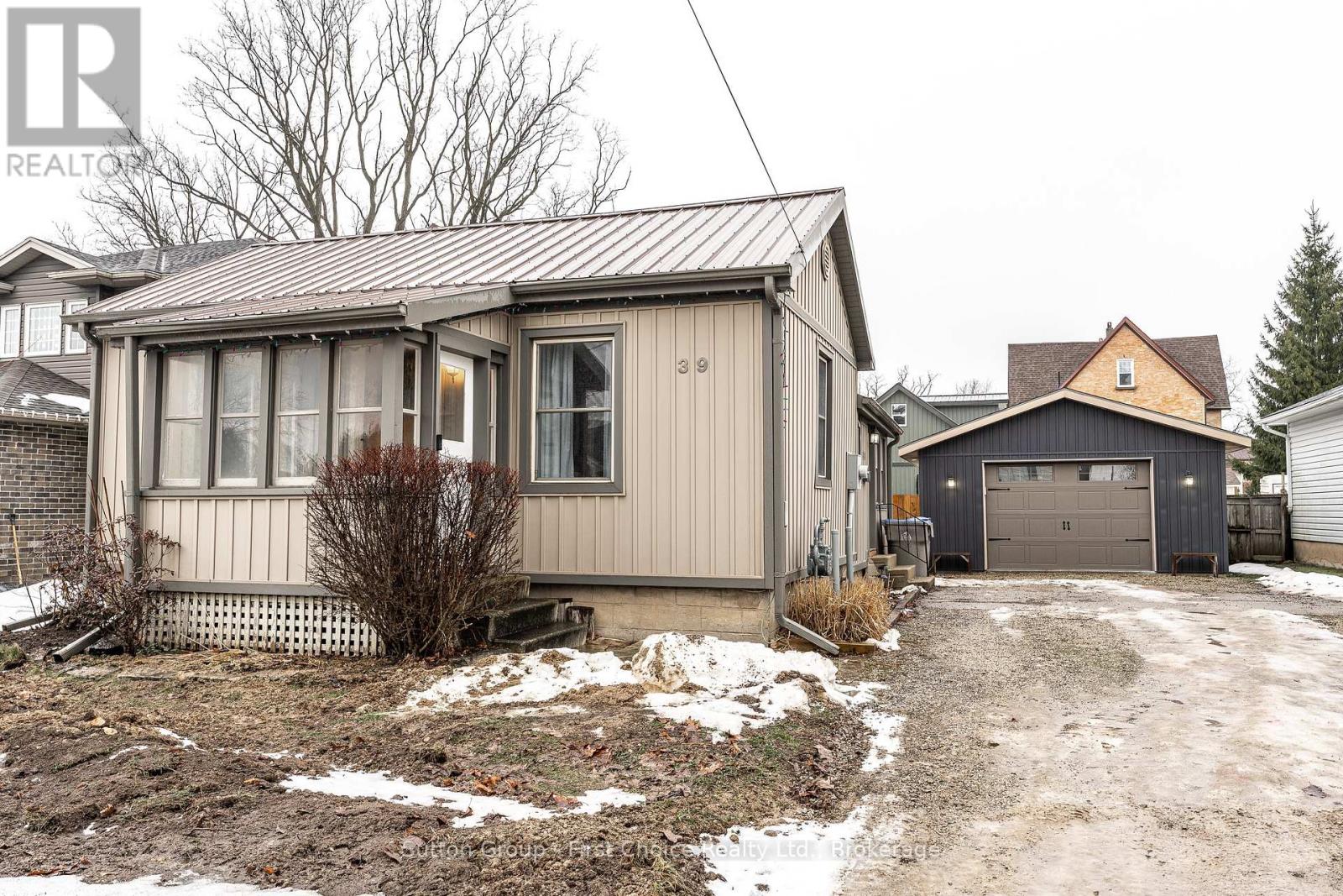 39 WILLIAM ST STREET, St. Marys