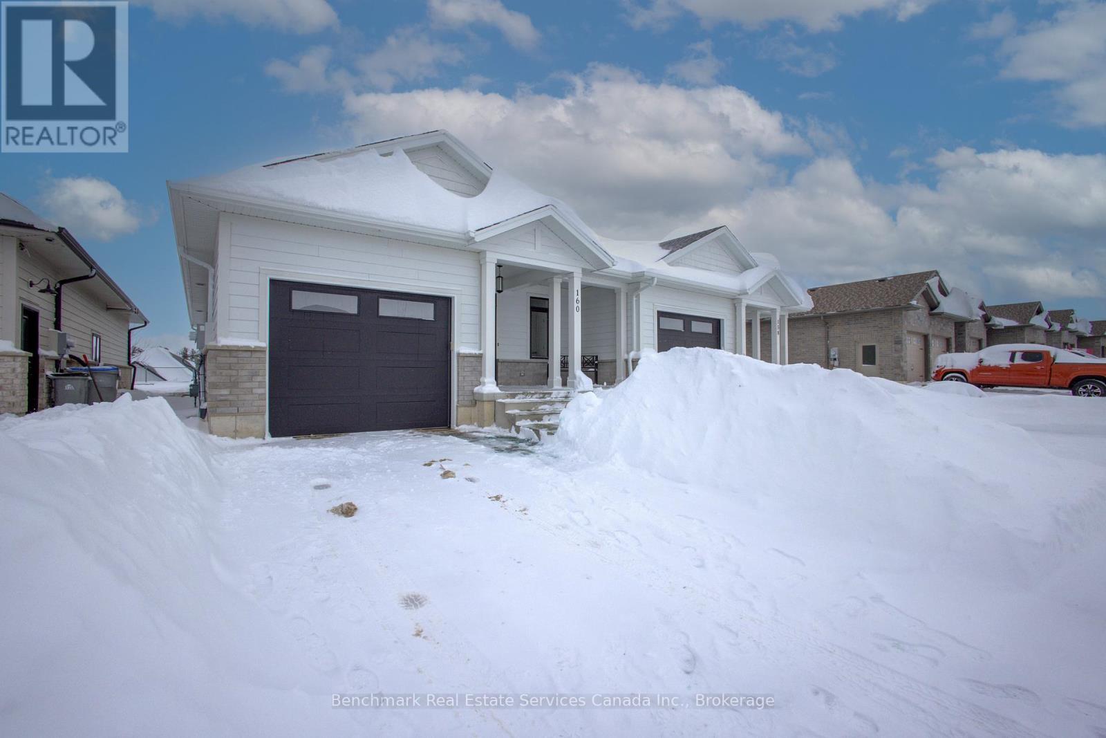 160 RIDGEWOOD CRESCENT, St. Marys