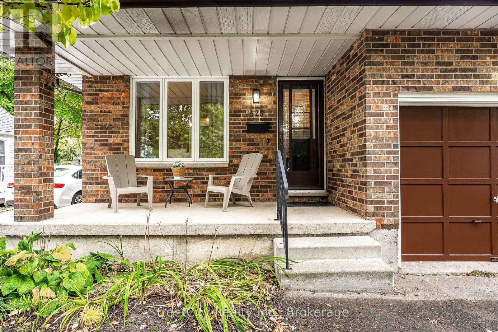 525 ALBERT STREET E, Stratford