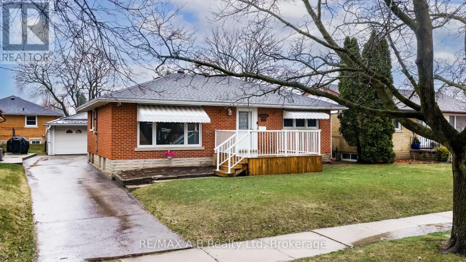 10 CLARK AVENUE, Kitchener