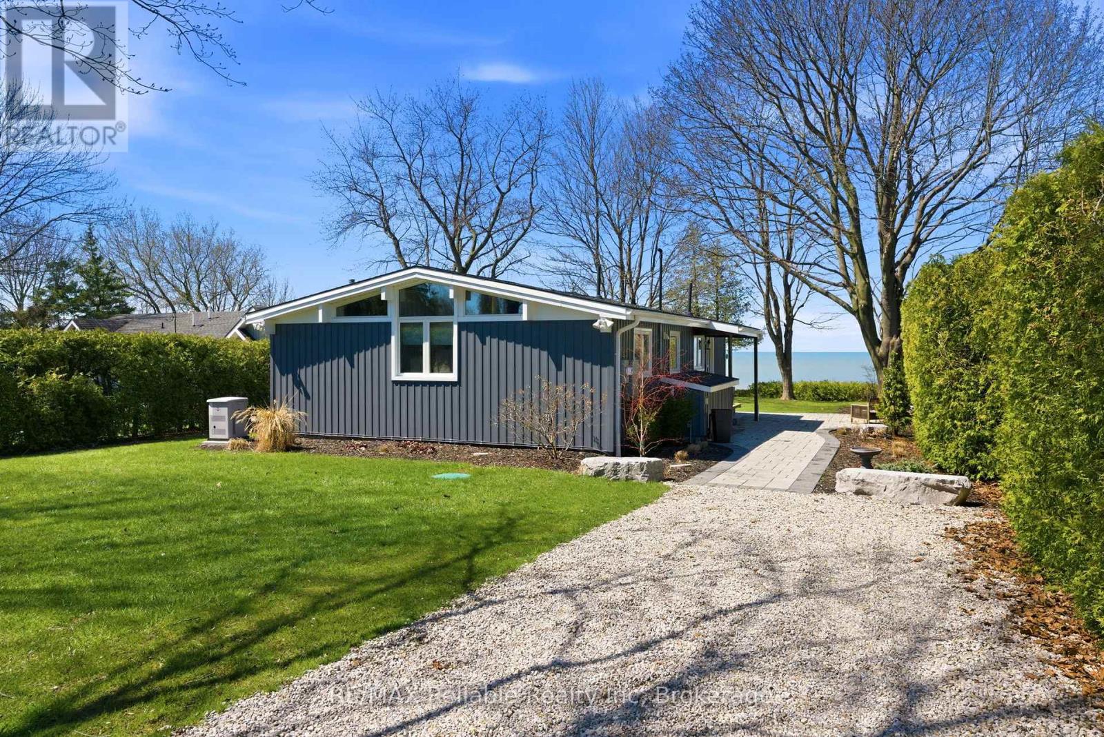 74207 HOMESTEAD HTS DRIVE, Bluewater (Stanley)