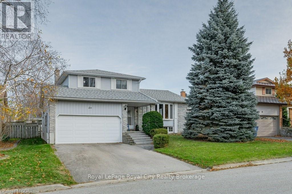 6 HOLLYBERRY PLACE, Guelph (Parkwood Gardens)