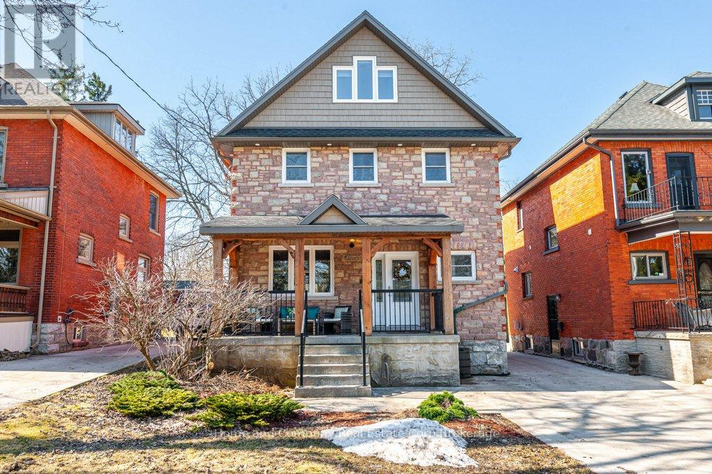 11 DALY AVENUE, Stratford