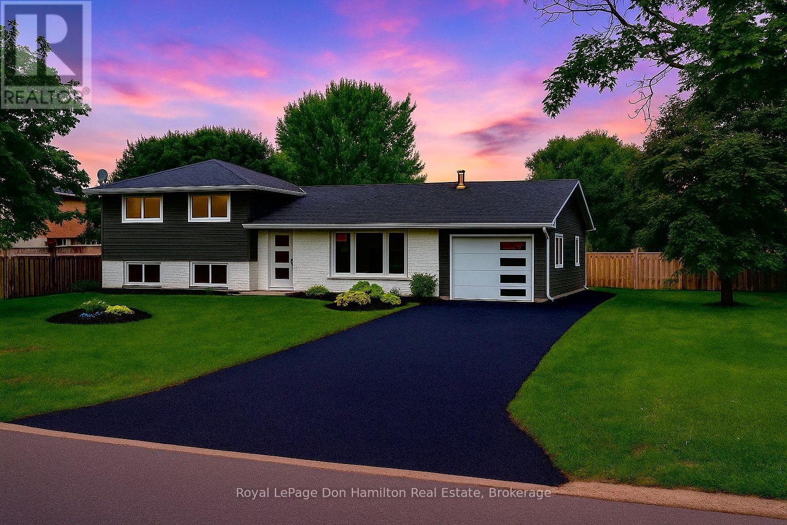 83 LORNE AVENUE, Bluewater (Hensall)