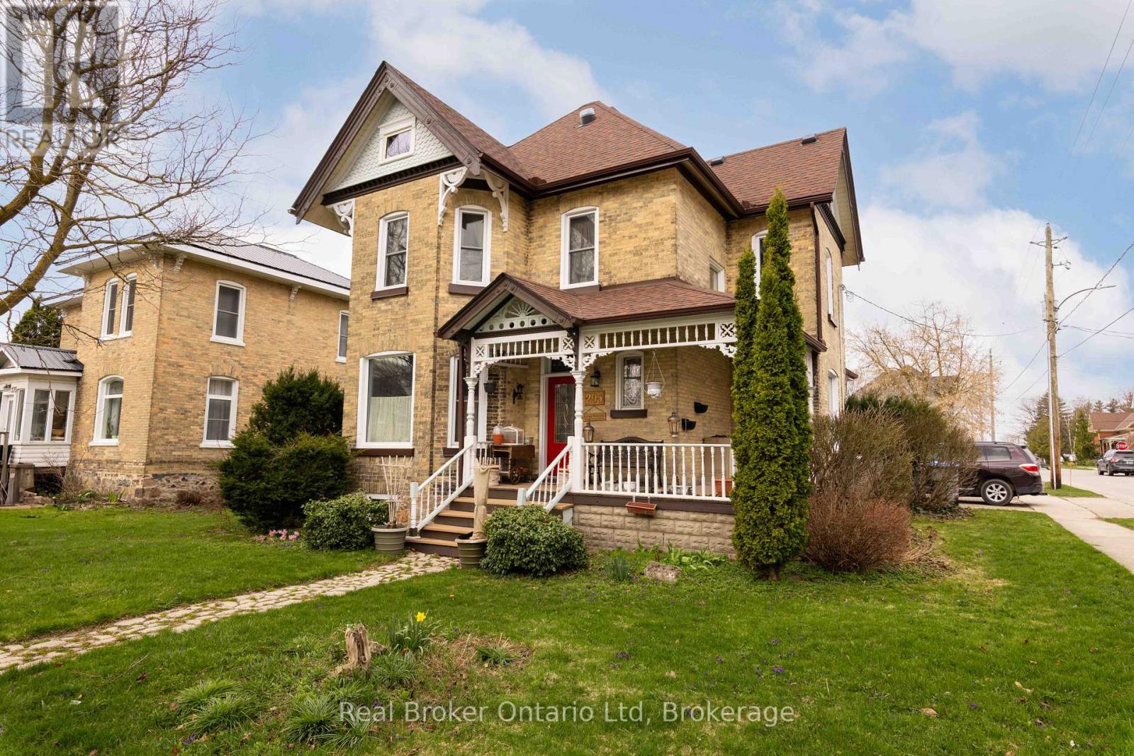 295 LIVINGSTONE AVENUE N, North Perth (Listowel)