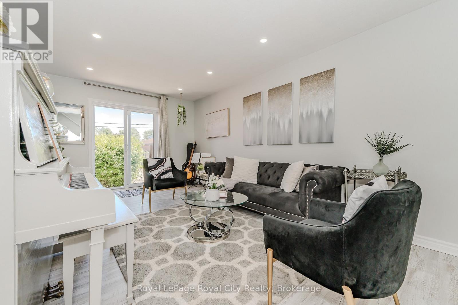 53 - 30D FLAMINGO DRIVE, Woolwich