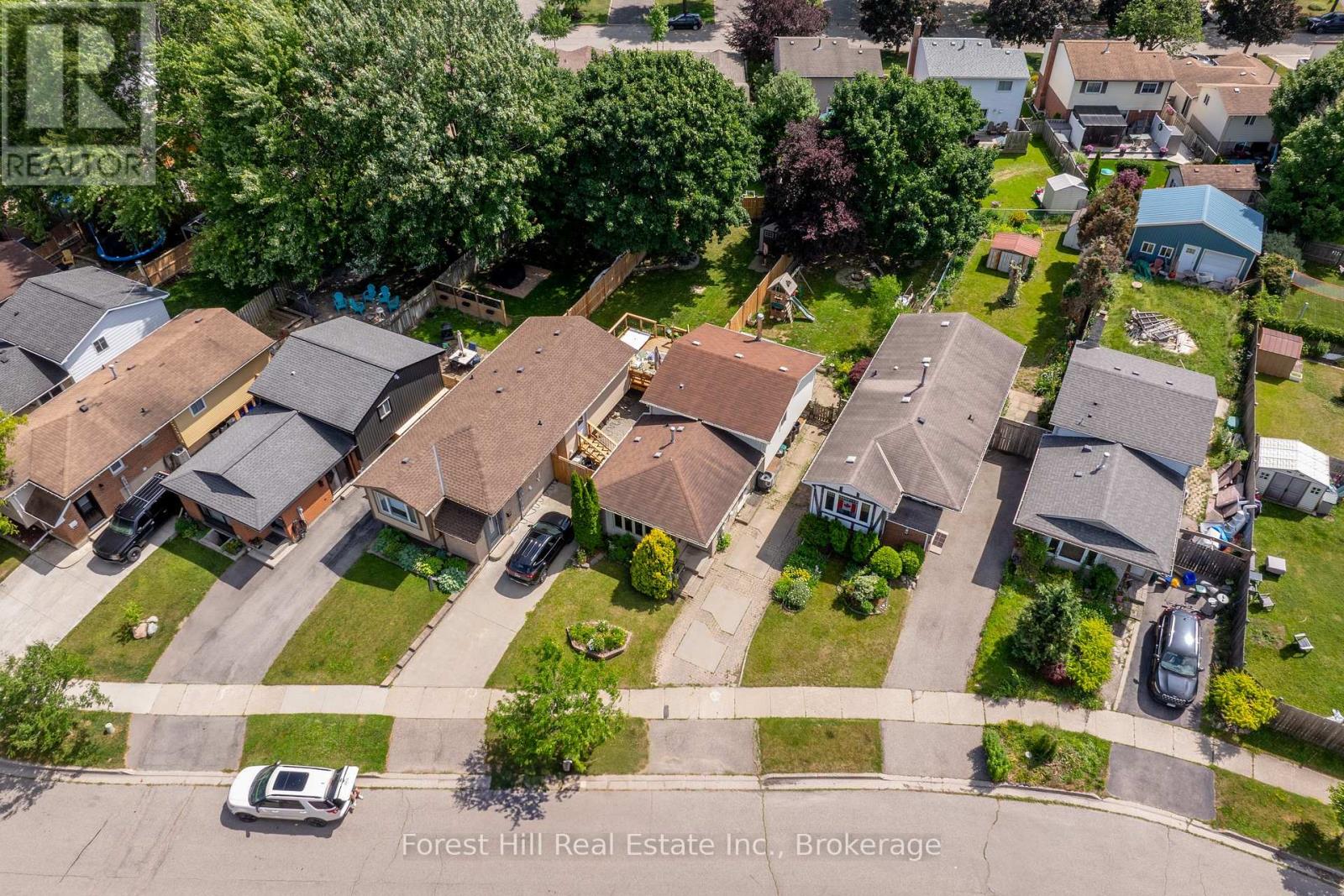 15 HOMESTEAD PLACE, Kitchener