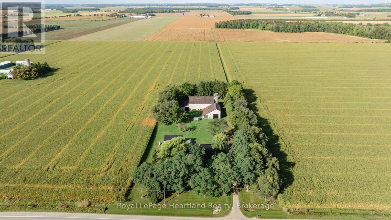 73399 LONDON ROAD, Bluewater (Hay Twp)