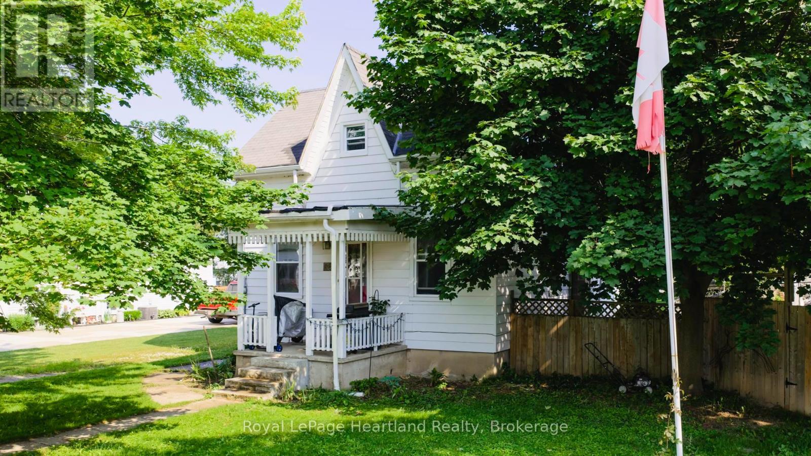 88 RICHMOND STREET N, Bluewater (Hensall)