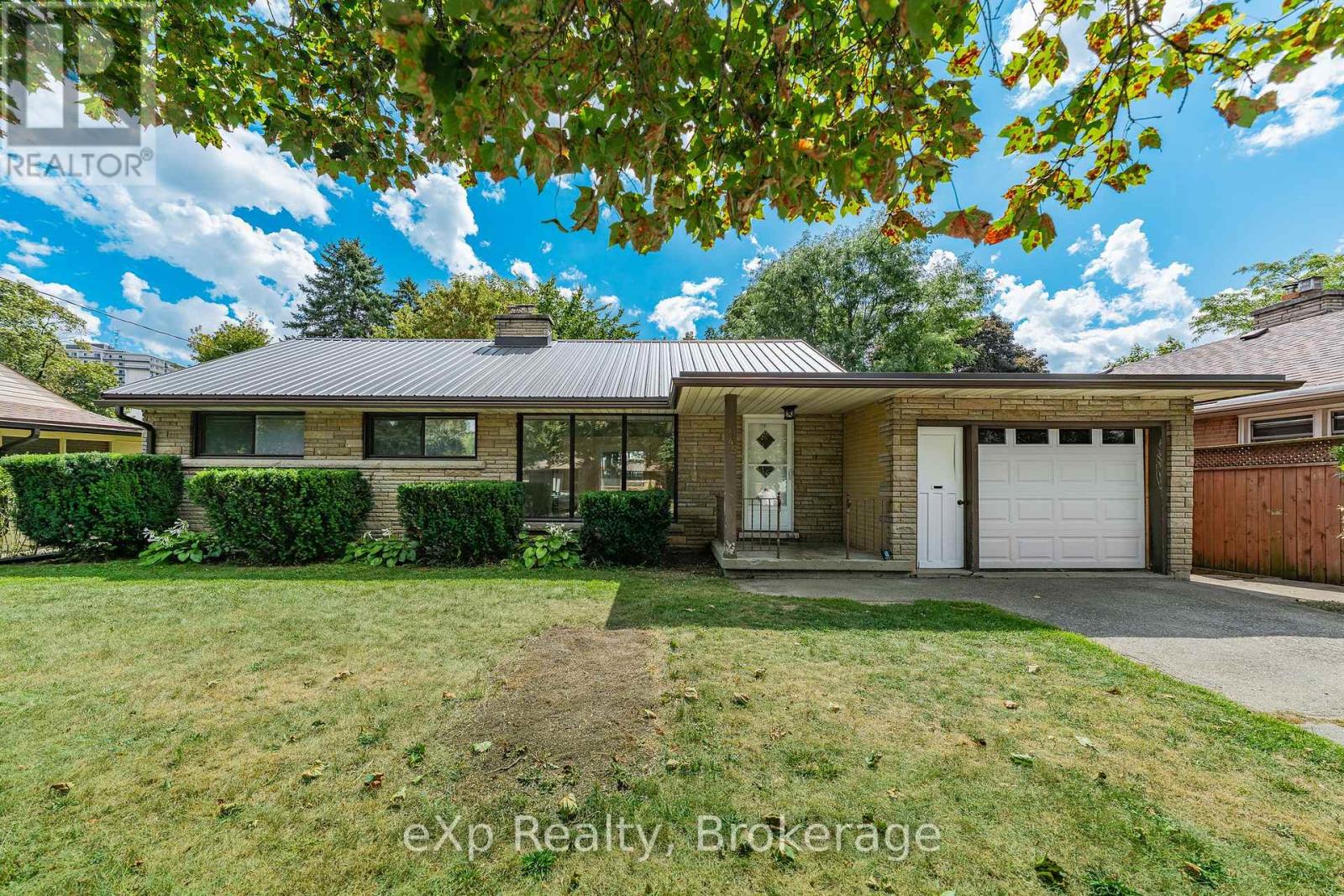 245 HARTWOOD AVENUE, Kitchener