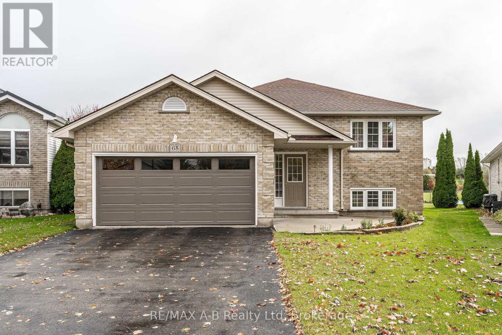 65 PARKHAVEN CRESCENT, St. Marys