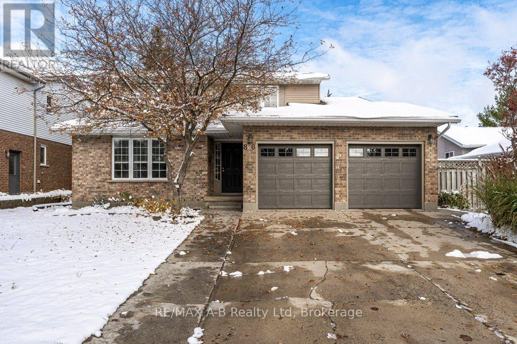 86 FREELAND DRIVE, Stratford