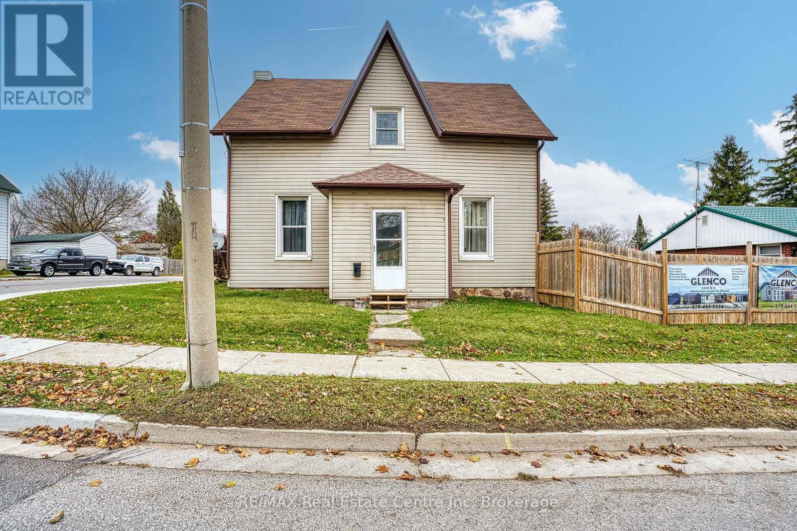 745 MAIN STREET W, North Perth (Listowel)