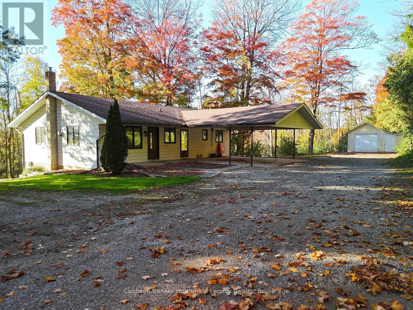 4920 LINE 10 LINE E, Perth South (Blanshard)