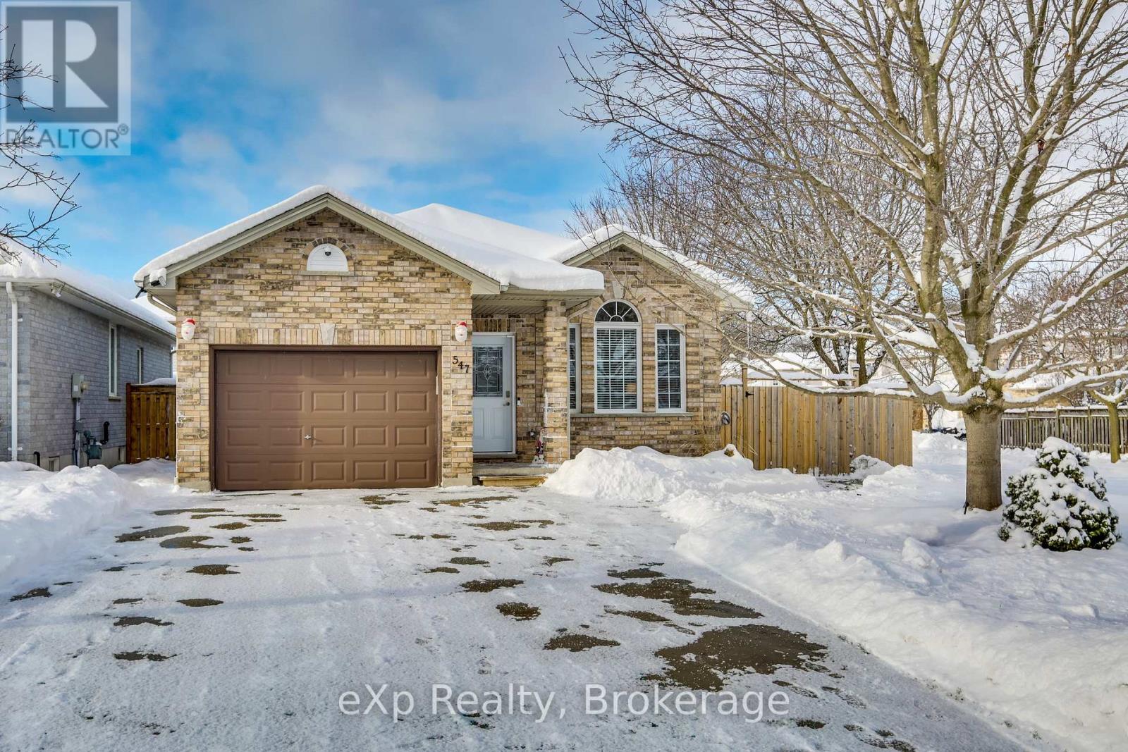 547 FOREST CREEK PLACE, London East (East A)